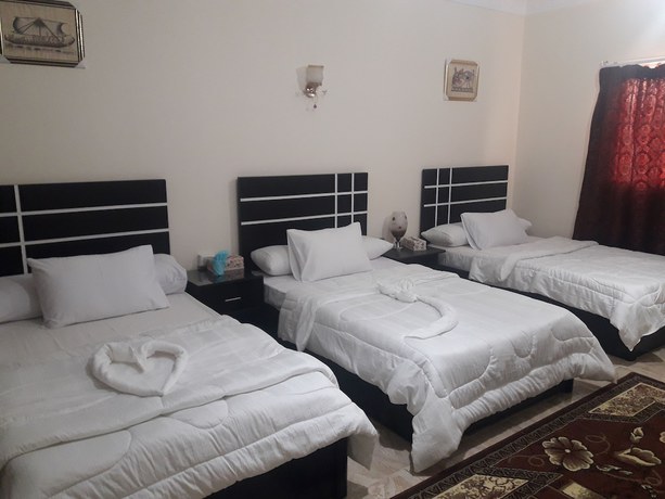 Imagen de la habitación del Hotel Makadi Pyramids View. Foto 18