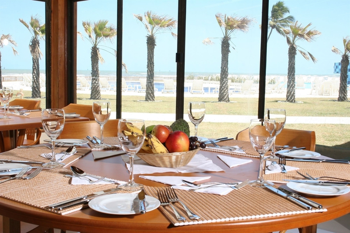 Imagen del bar/restaurante del Hotel Makai Resort All Inclusive Convention. Foto 6