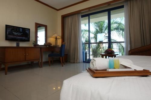 Imagen de la habitación del Hotel Makassar Golden. Foto 6