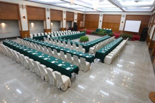 Imagen general del Hotel Makassar Golden. Foto 4