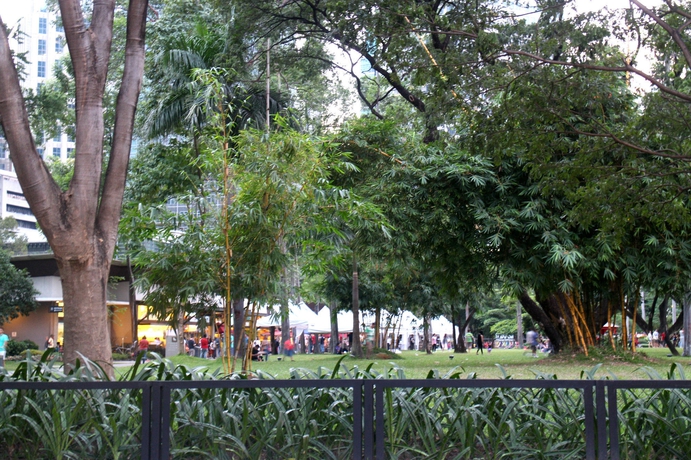 Imagen de los exteriores del Hotel Makati Budget. Foto 10