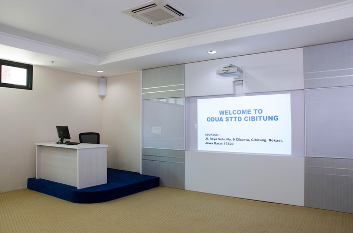 Imagen de los interiores del Hotel Makati Cibitung. Foto 14