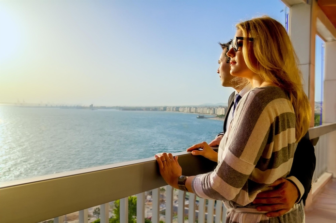 Imagen de los exteriores del Hotel Makedonia Palace. Foto 18