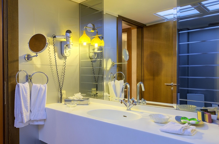 Imagen de la habitación del Hotel Makedonia Palace. Foto 10