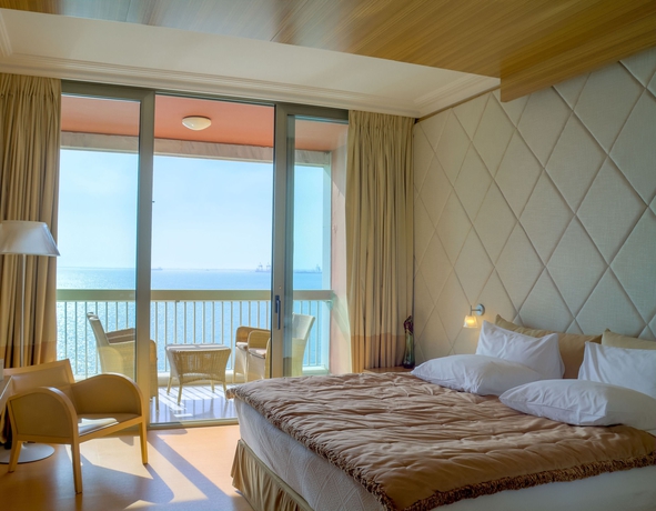 Imagen de la habitación del Hotel Makedonia Palace. Foto 13