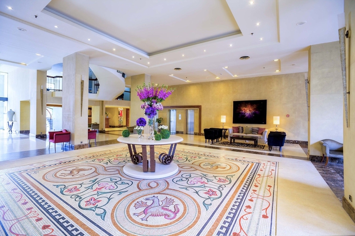 Imagen de los interiores del Hotel Makedonia Palace. Foto 23