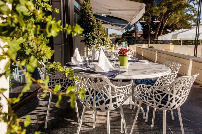 Imagen del bar/restaurante del Hotel Makedonia Palace. Foto 7