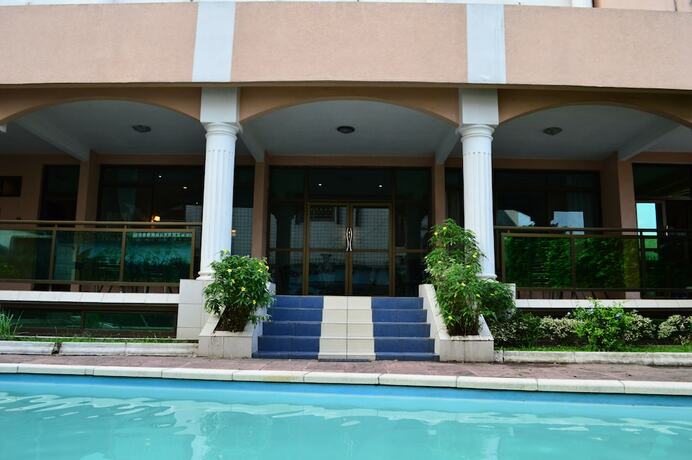 Imagen general del Hotel Makepe Palace. Foto 12