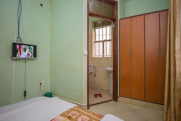 Imagen de la habitación del Hotel Makerere Serene. Foto 11