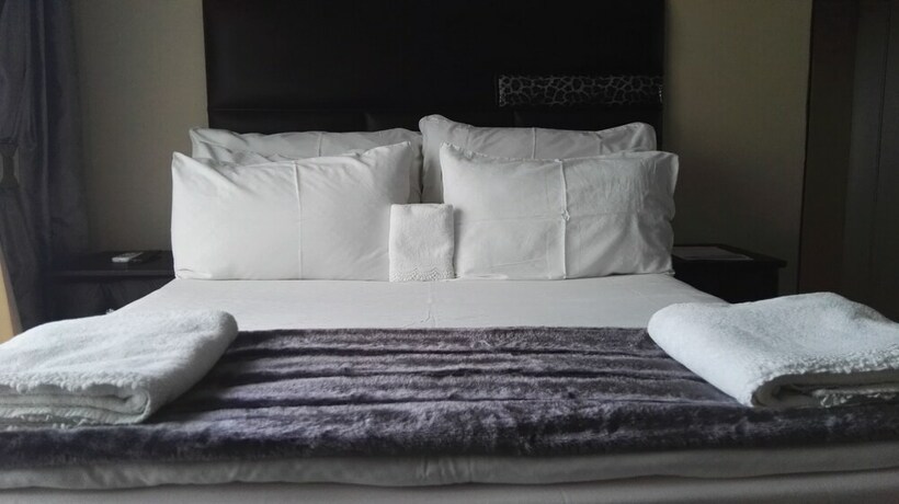 Imagen de la habitación del Hotel Makhadzi's Cloud Lodge. Foto 24