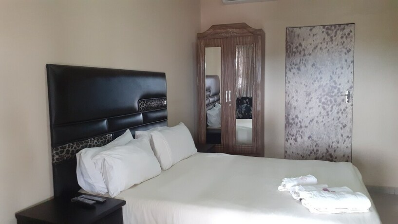 Imagen de la habitación del Hotel Makhadzi's Cloud Lodge. Foto 30