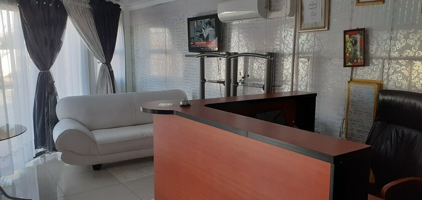 Imagen de los interiores del Hotel Makhadzi's Cloud Lodge. Foto 32