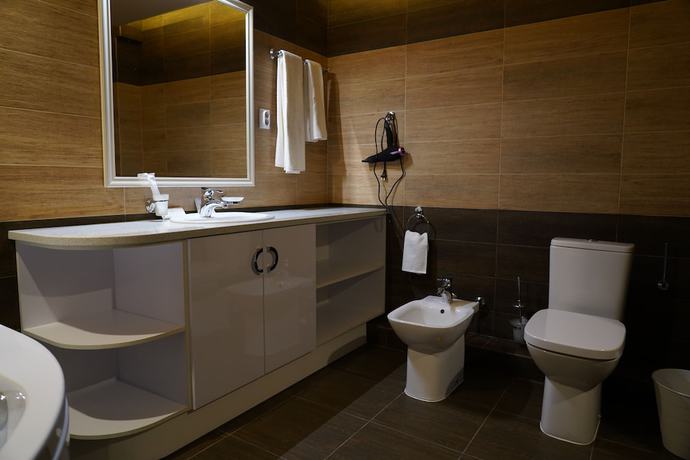Imagen de la habitación del Hotel Makhall. Foto 4