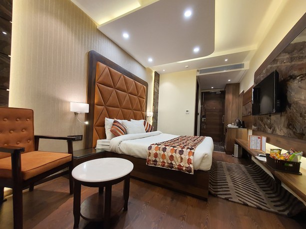 Imagen de la habitación del Hotel Makhan Residency. Foto 6