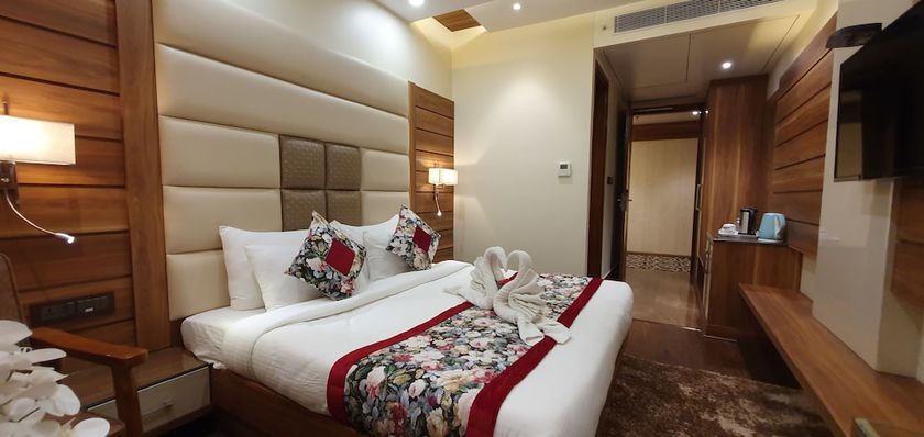 Imagen de la habitación del Hotel Makhan Residency. Foto 8