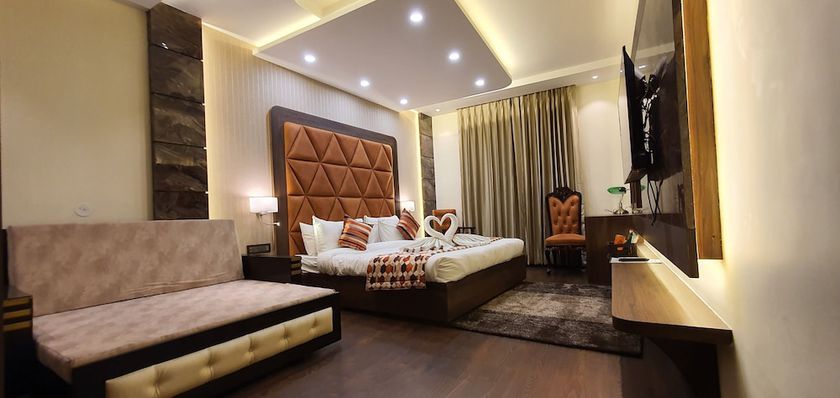 Imagen de la habitación del Hotel Makhan Residency. Foto 19