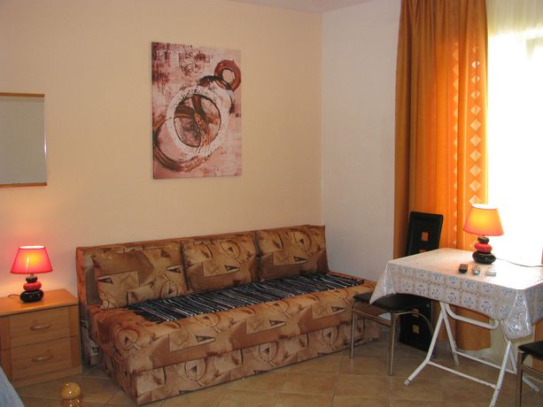 Imagen de los exteriores del Hotel Maki Apartments. Foto 15