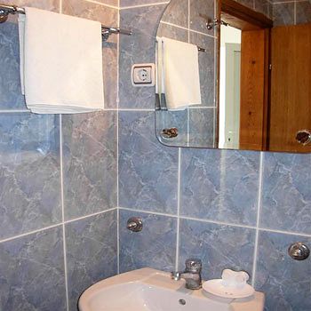 Imagen de los interiores del Hotel Maki Apartments. Foto 16