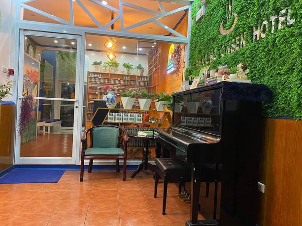 Imagen de los interiores del Hotel Makiling Onsen. Foto 17