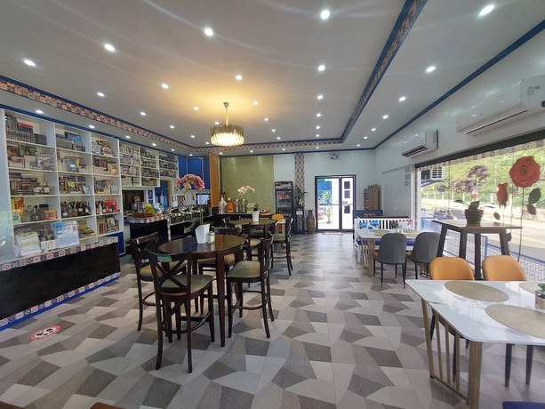 Imagen de los interiores del Hotel Makiling Onsen. Foto 18