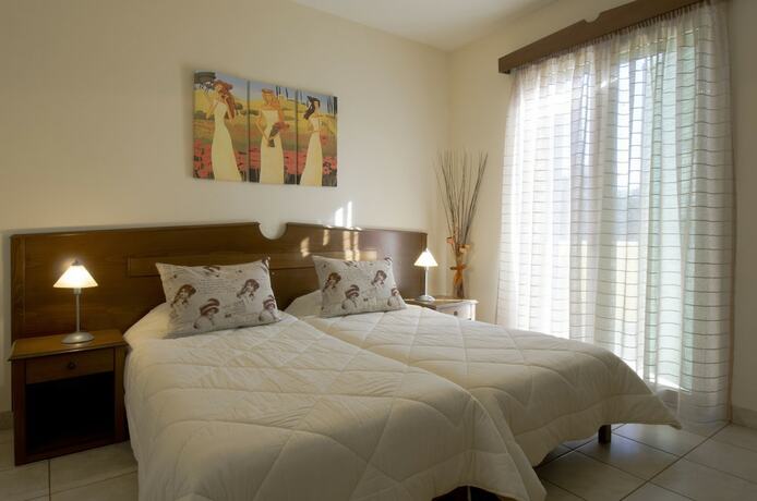 Imagen de la habitación del Hotel Makis Inn Resort. Foto 11