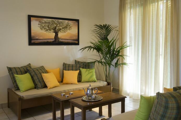 Imagen de la habitación del Hotel Makis Inn Resort. Foto 15