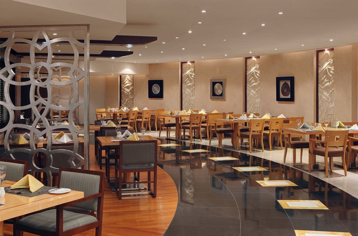 Imagen del bar/restaurante del Hotel Makkah. Foto 2