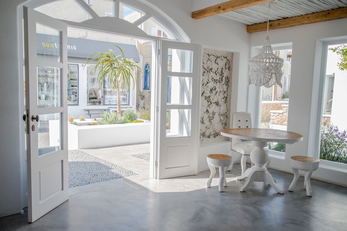 Imagen de los interiores del Hotel Makris Beach. Foto 13