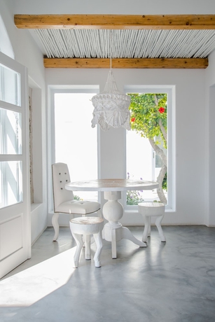 Imagen de los interiores del Hotel Makris Beach. Foto 19