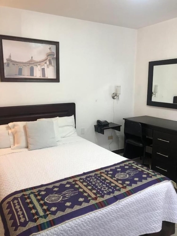 Imagen de la habitación del Hotel Makroz Colonial. Foto 7
