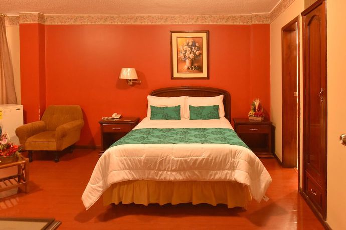 Imagen de la habitación del Hotel Makroz. Foto 11