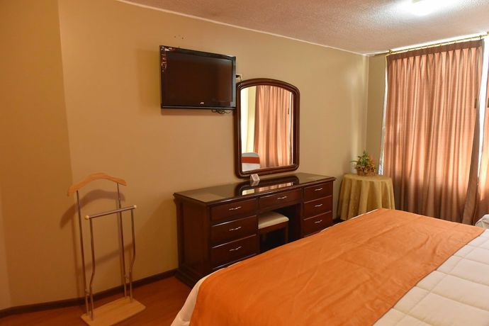 Imagen de la habitación del Hotel Makroz. Foto 13