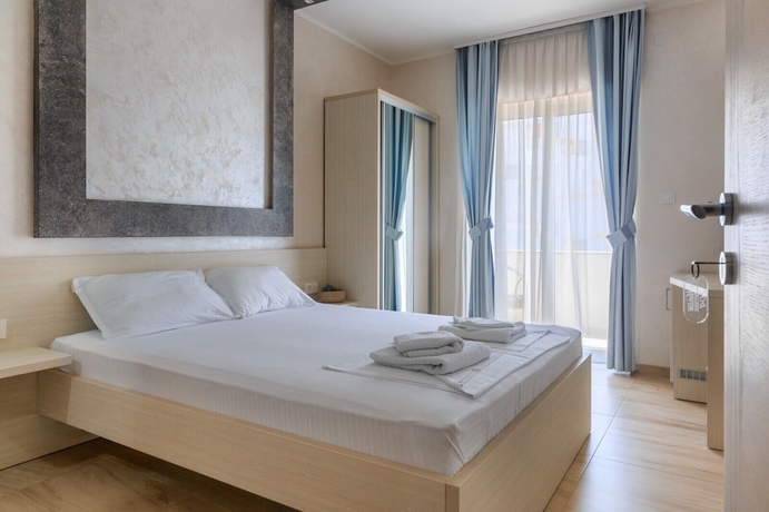 Imagen de la habitación del Hotel Maksim, Herceg Novi. Foto 5