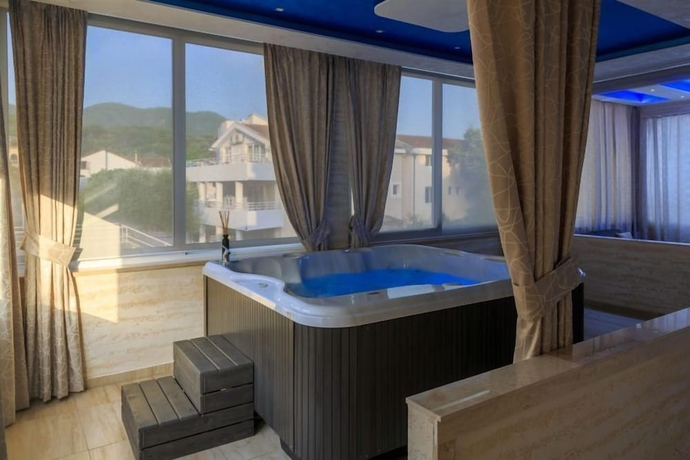 Imagen de la habitación del Hotel Maksim, Herceg Novi. Foto 9