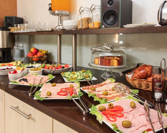 Imagen del bar/restaurante del Hotel Maksim, Herceg Novi. Foto 3