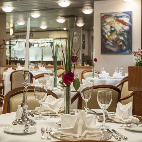 Imagen del bar/restaurante del Hotel Maksoud Plaza. Foto 4