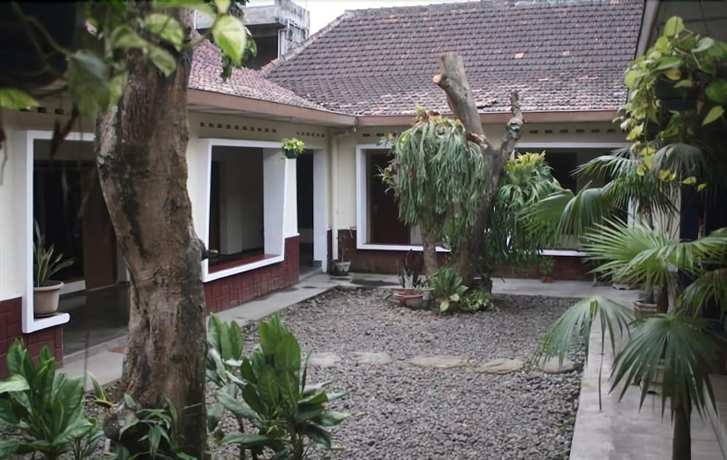 Imagen de los exteriores del Hotel Makuta. Foto 15