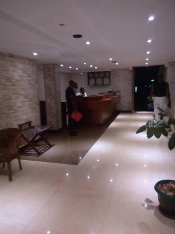 Imagen de los interiores del Hotel Makutano. Foto 17