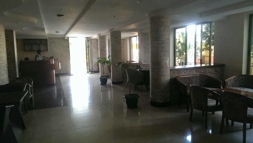 Imagen de los interiores del Hotel Makutano. Foto 18