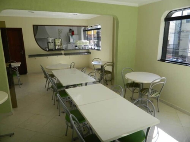 Imagen del bar/restaurante del Hotel Makuxis. Foto 2