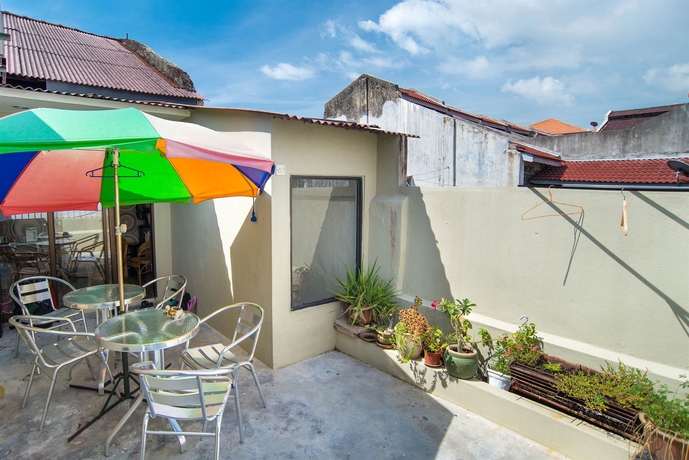 Imagen de los exteriores del Hotel Malabar Inn. Foto 11