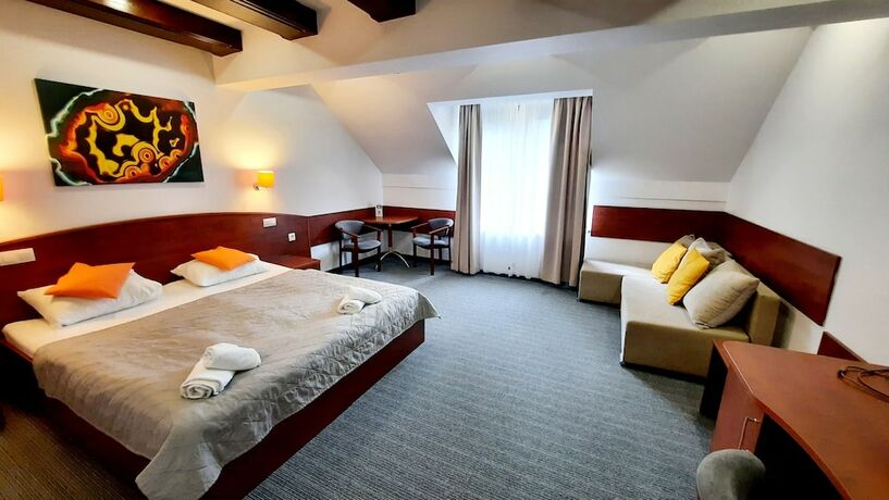 Imagen de la habitación del Hotel Malachit Medical Spa. Foto 23