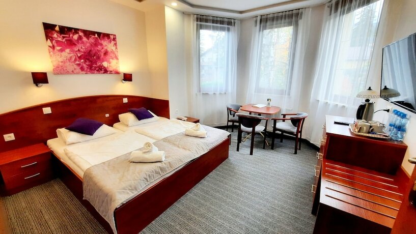 Imagen de la habitación del Hotel Malachit Medical Spa. Foto 24