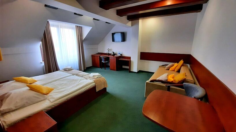 Imagen de la habitación del Hotel Malachit Medical Spa. Foto 32