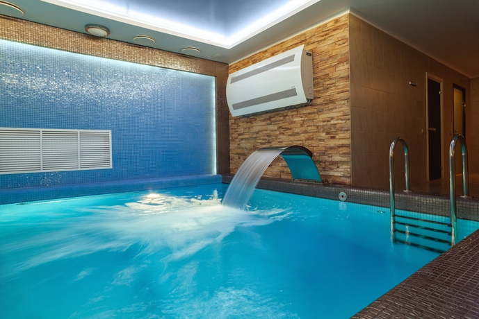 Imagen de la piscina del Hotel Malachite Congress. Foto 10