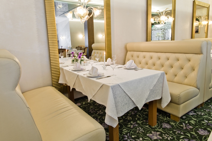 Imagen del bar/restaurante del Hotel Malachite Congress. Foto 3