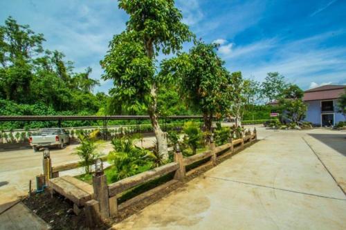 Imagen general del Hotel Maladee, Thung Yang. Foto 2