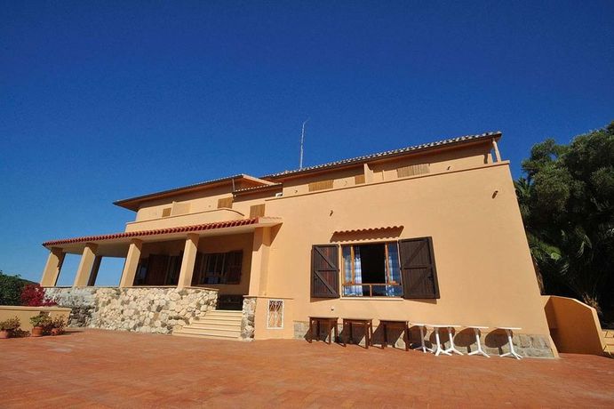 Imagen general del Hotel Maladroxia. Foto 2