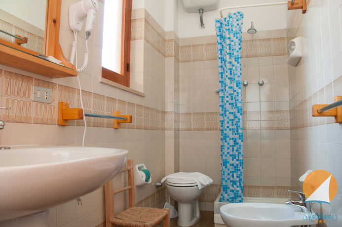 Imagen de la habitación del Hotel Maladroxia. Foto 8