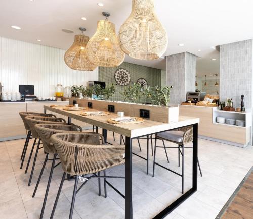 Imagen de los interiores del Hotel Malaga Alameda Centro Affiliated By Meliá. Foto 8